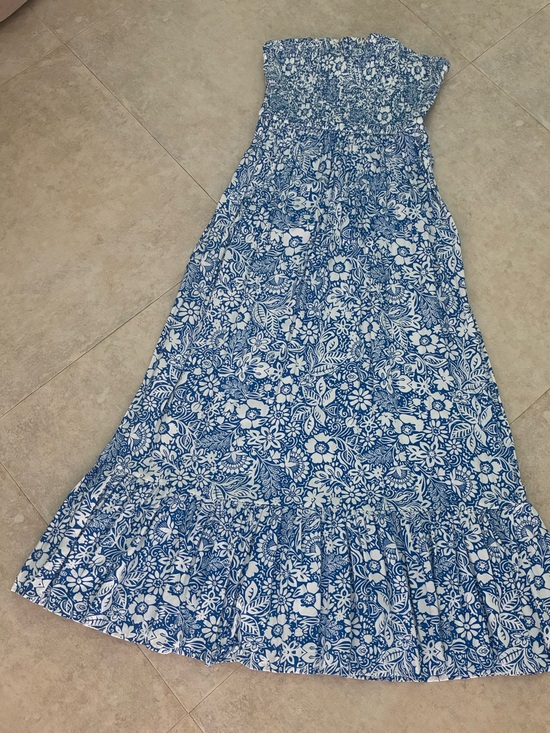 Jessica Simpson Dresses & Skirts - Jessica Simpson Blue and White Floral Strapless Maxi /Midi Dress